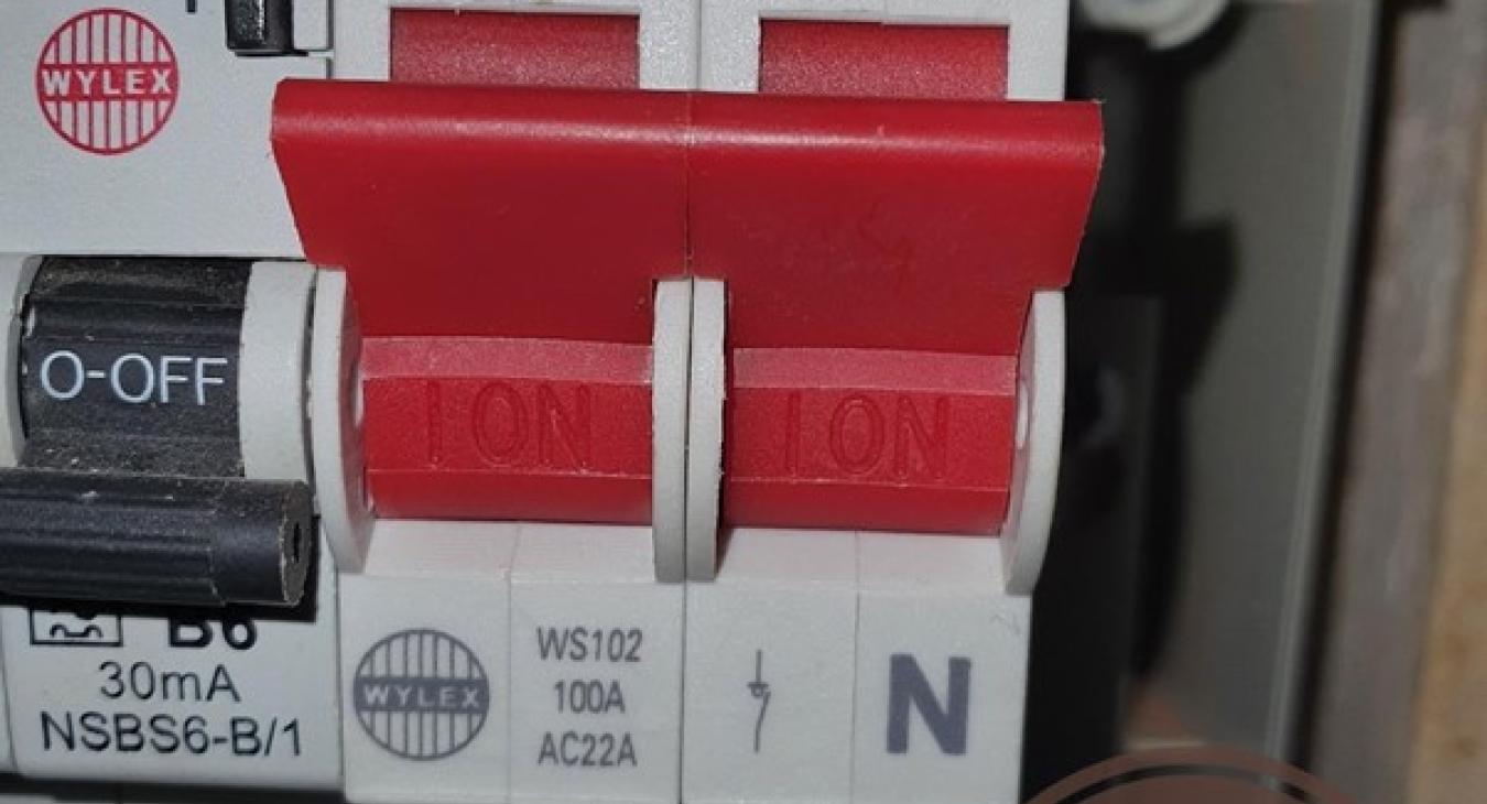 Electrical Faults Fixed - What is a Main Linked Switch?