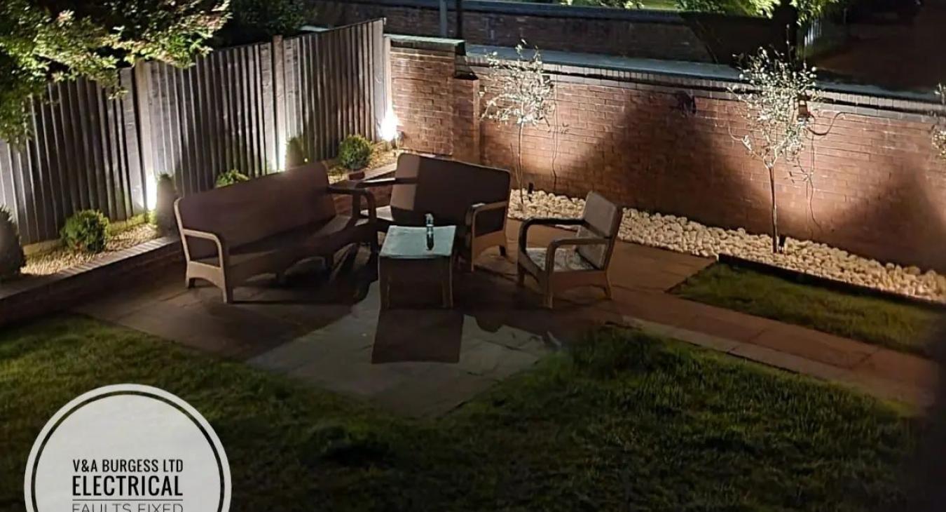 Outdoor lights: Safe in the Rain? How to protect them